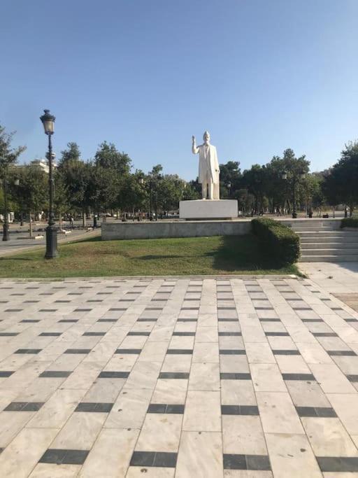 Pleasantstay City Appartement Thessaloniki Buitenkant foto