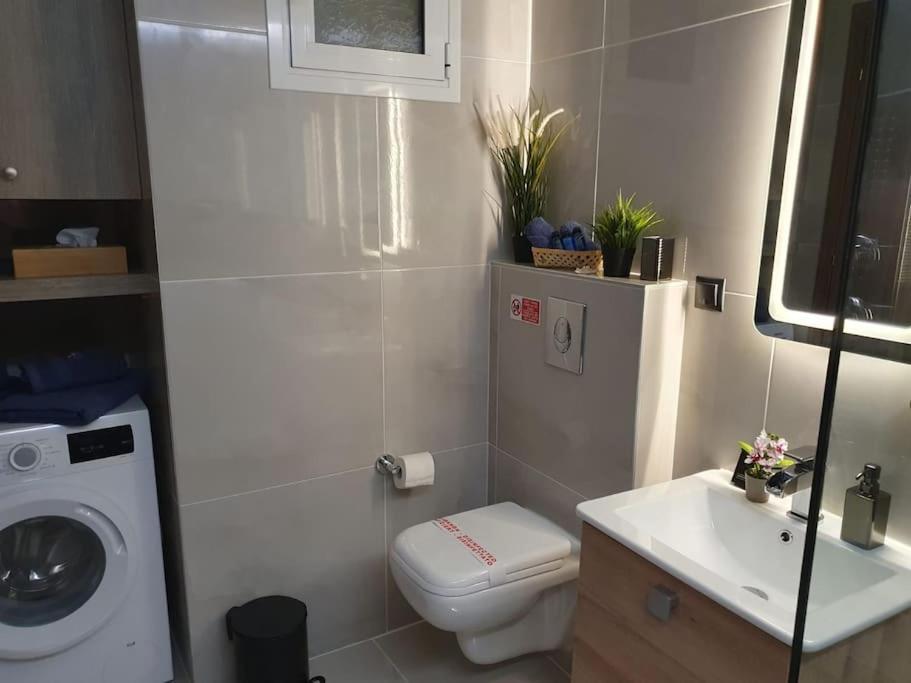 Pleasantstay City Appartement Thessaloniki Buitenkant foto
