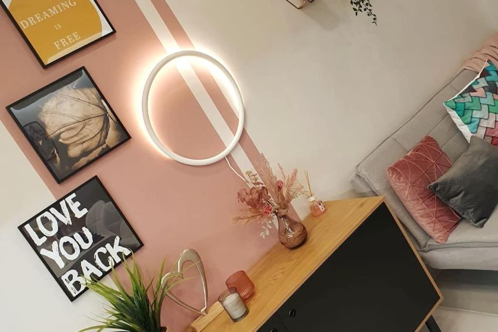 Pleasantstay City Appartement Thessaloniki Buitenkant foto