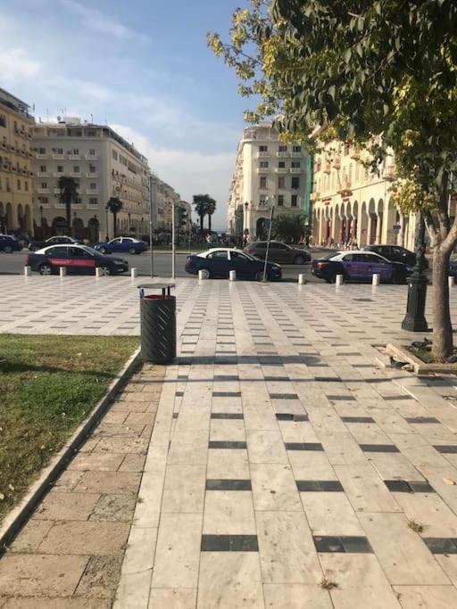 Pleasantstay City Appartement Thessaloniki Buitenkant foto