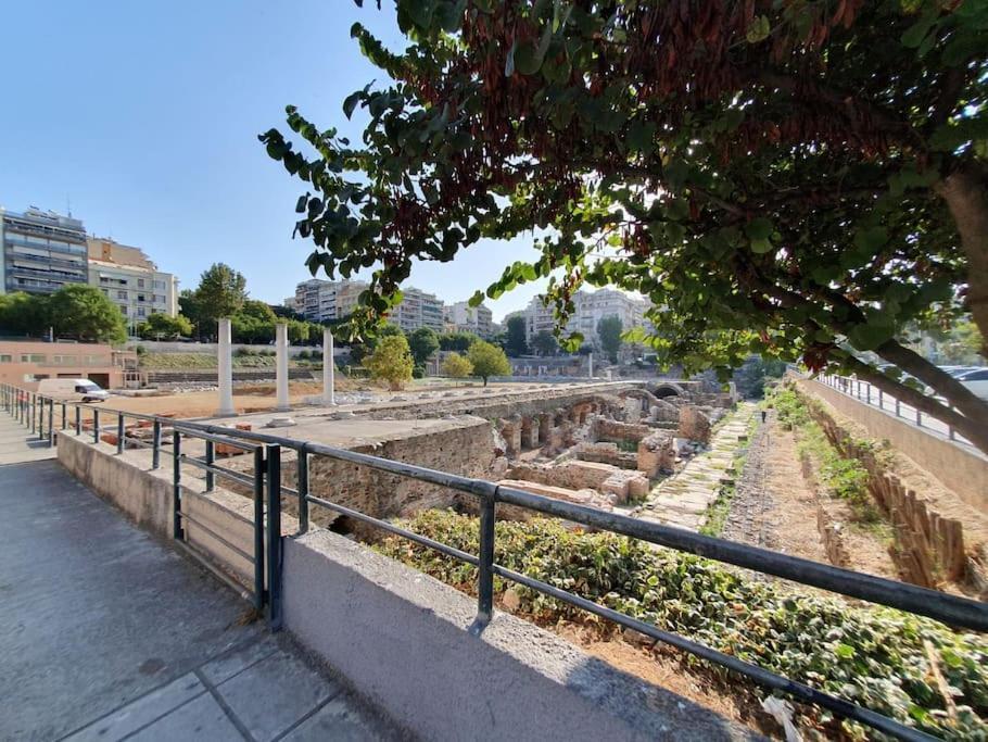 Pleasantstay City Appartement Thessaloniki Buitenkant foto